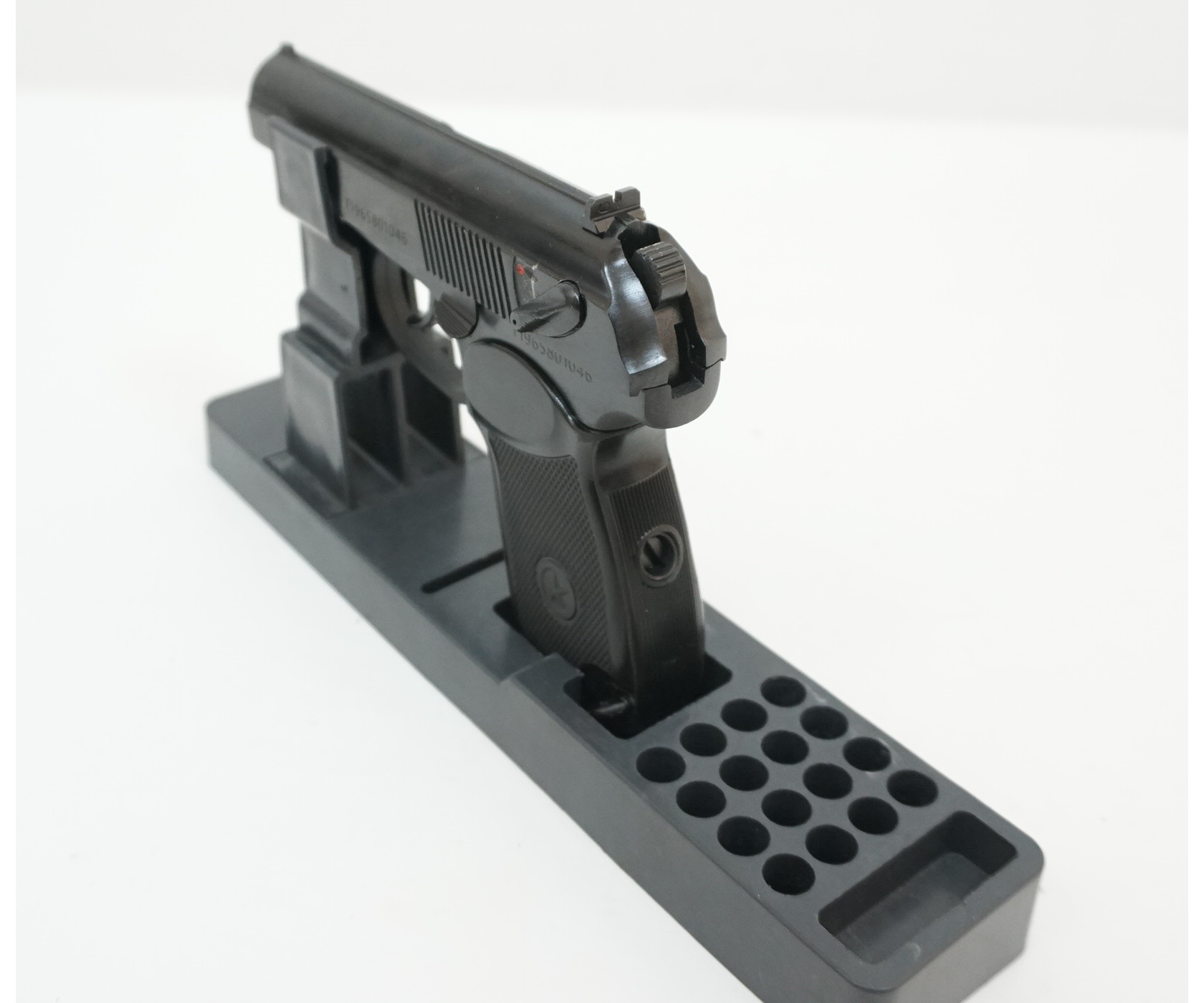 Пистолет пневматический МР-658К, к.4,5мм
